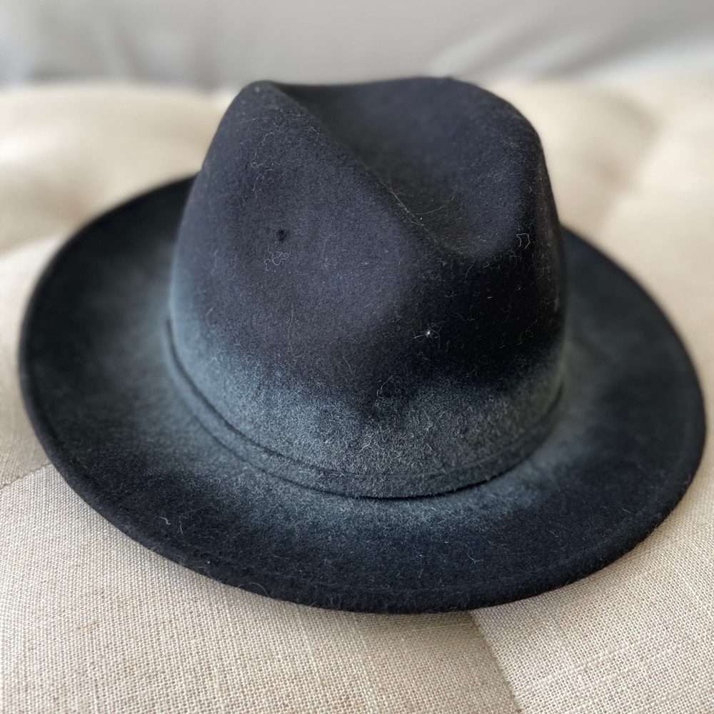 Emporio Armani 100% Wool Hat